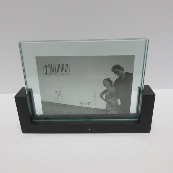 Melannco Floating Glass 6x4 Picture Frame W/Dark Walnut Wood Base W/Box - Picture 3 of 6
